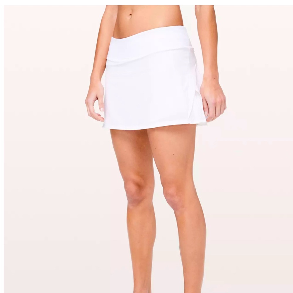 Lululemon play off the pleats skirt